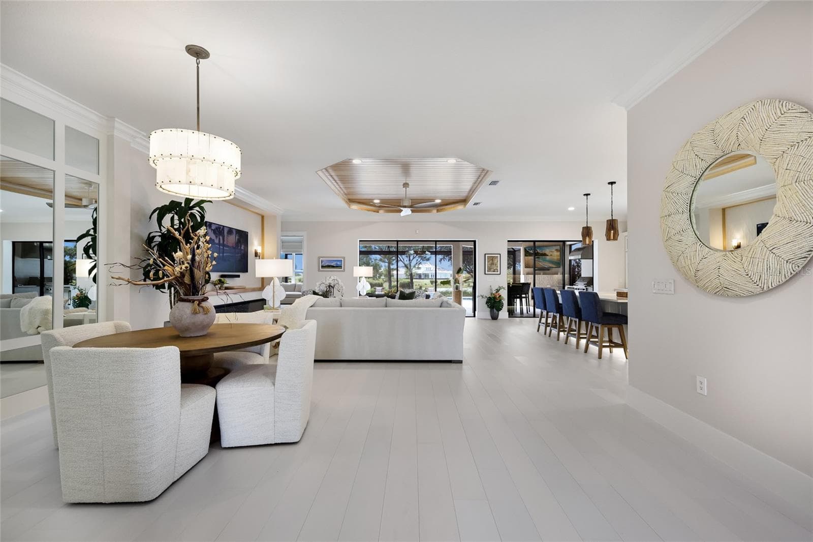 Single Family Residence at 3860 SANTA CATERINA BLVD, LAKEWOOD RANCH, photo 10 of 75