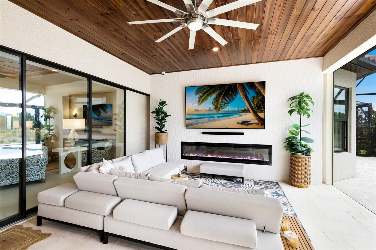 Single Family Residence at 3860 SANTA CATERINA BLVD, LAKEWOOD RANCH, photo 43 of 75