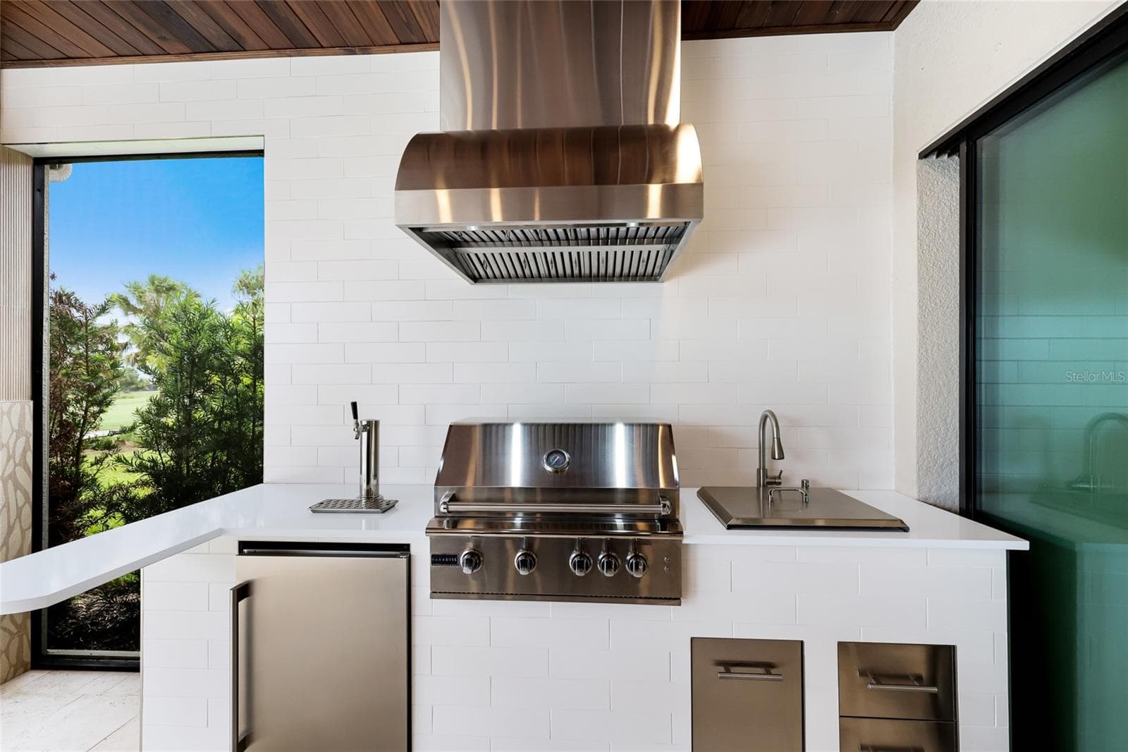 Single Family Residence at 3860 SANTA CATERINA BLVD, LAKEWOOD RANCH, photo 50 of 75