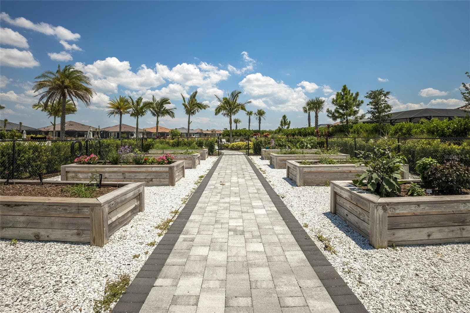 Single Family Residence at 3860 SANTA CATERINA BLVD, LAKEWOOD RANCH, photo 75 of 75