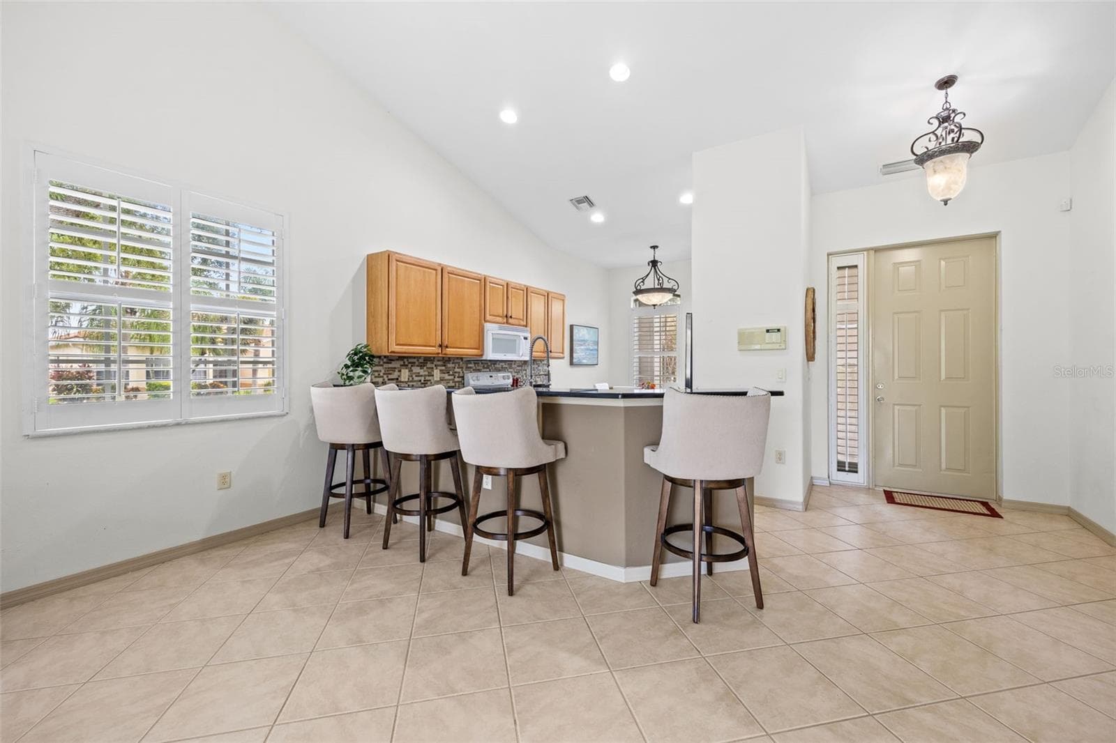 Villa at 15208 CAPE SABLE LN, FORT MYERS, photo 6 of 57