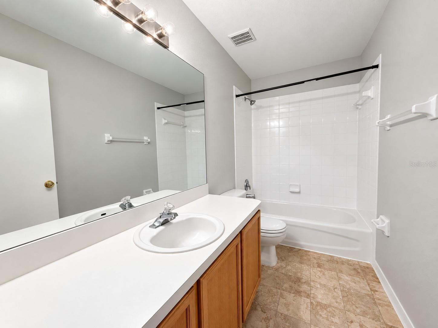 Townhouse at 2260 FLUORSHIRE DR, BRANDON, photo 12 of 30