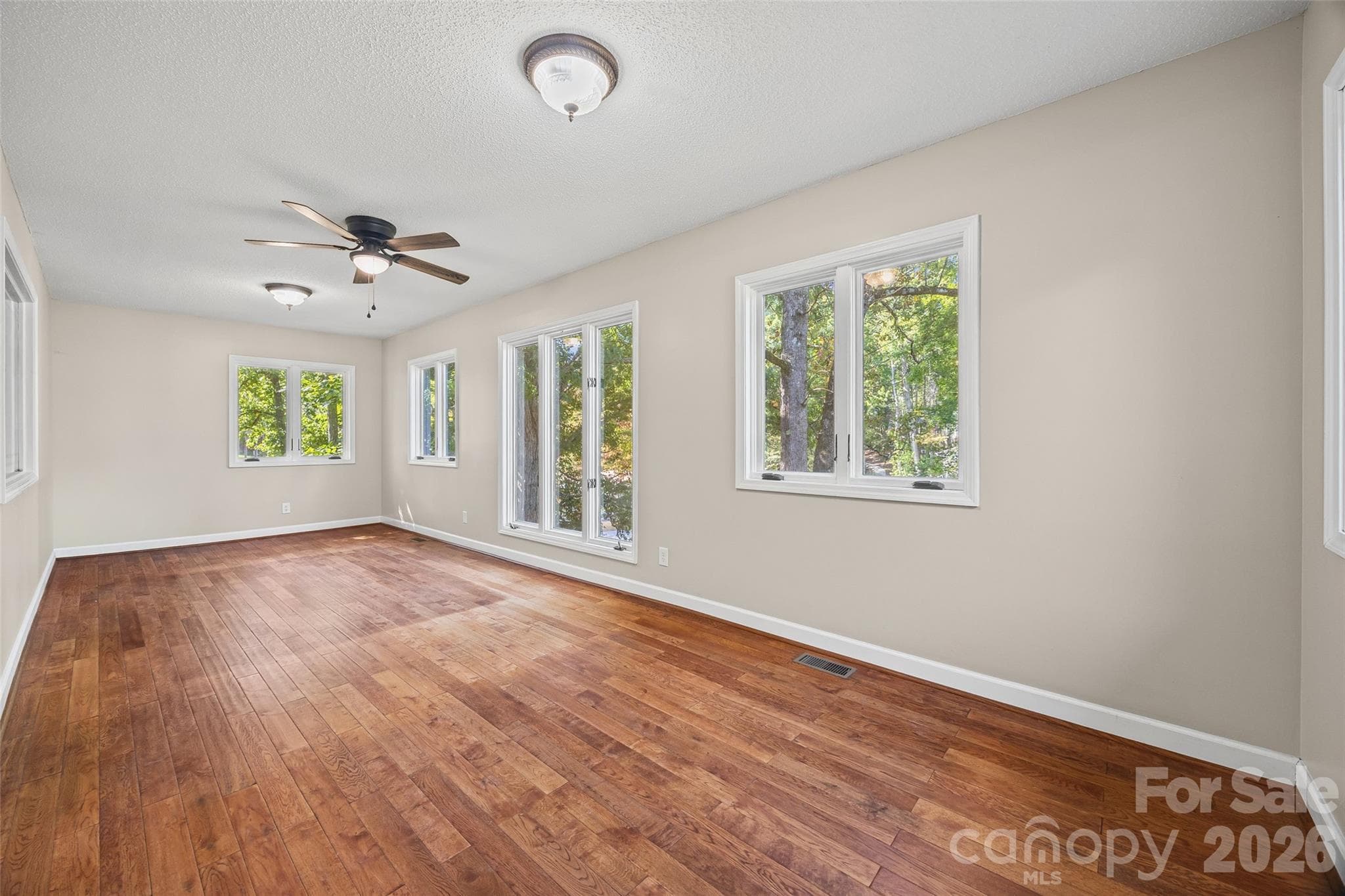 Single Family Residence at 1465 Friar Road, Rock Hill, photo 9 of 28