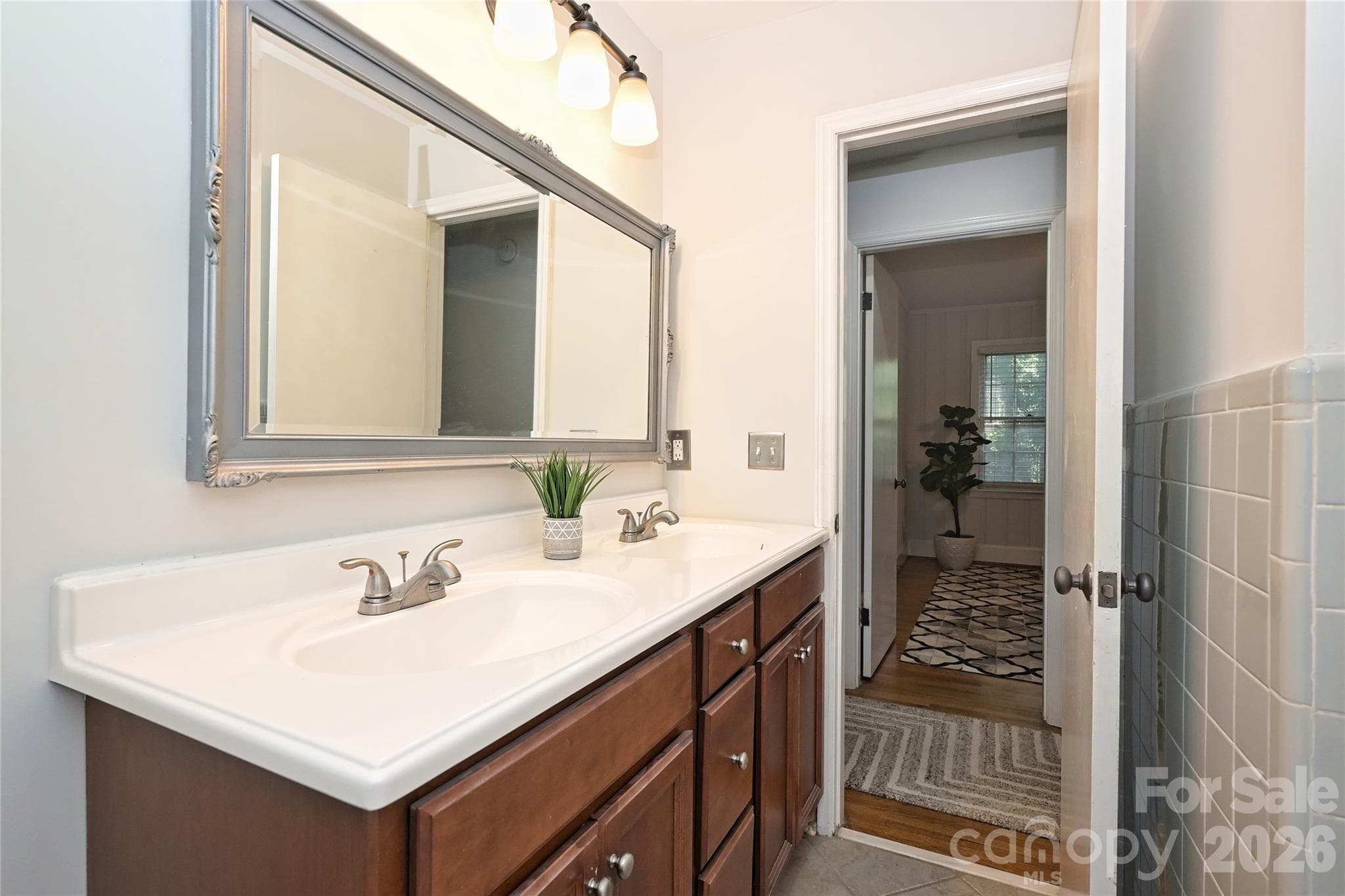 Single Family Residence at 1344 Edgewater Drive, Charlotte, photo 16 of 19