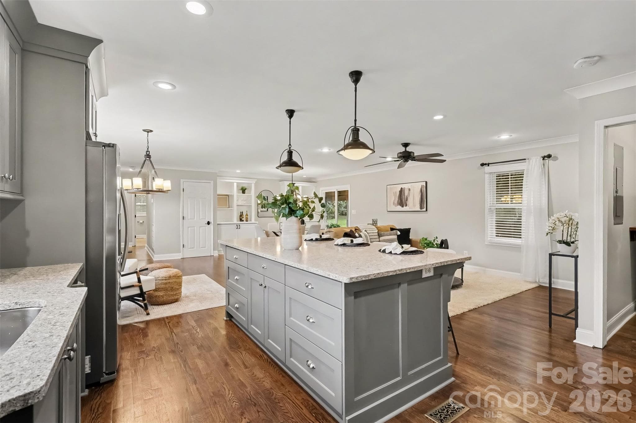 Single Family Residence at 21334 Sandy Cove Road, Cornelius, photo 8 of 36