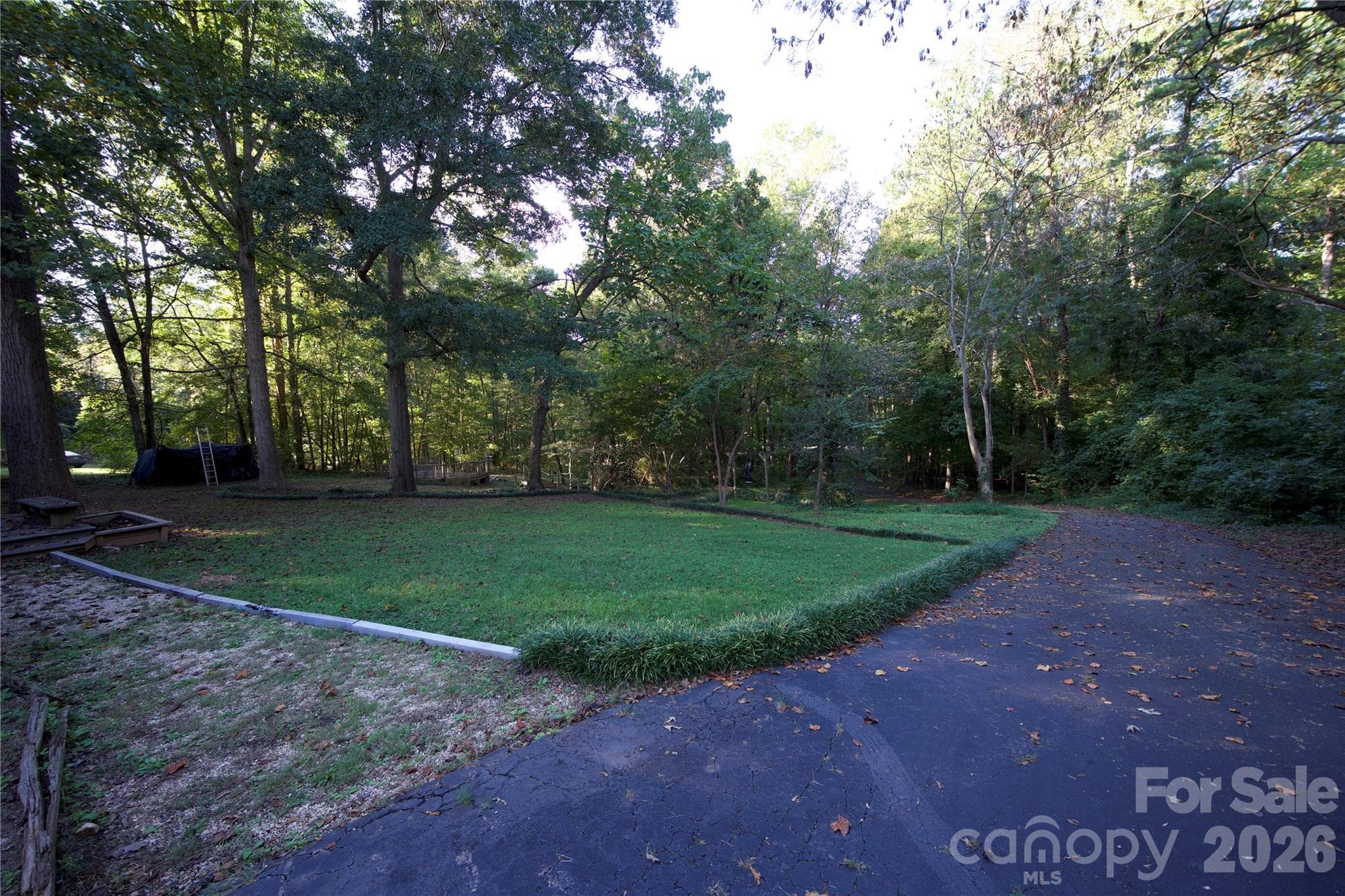 Single Family Residence at 3220 Balkan Drive, York, photo 3 of 7
