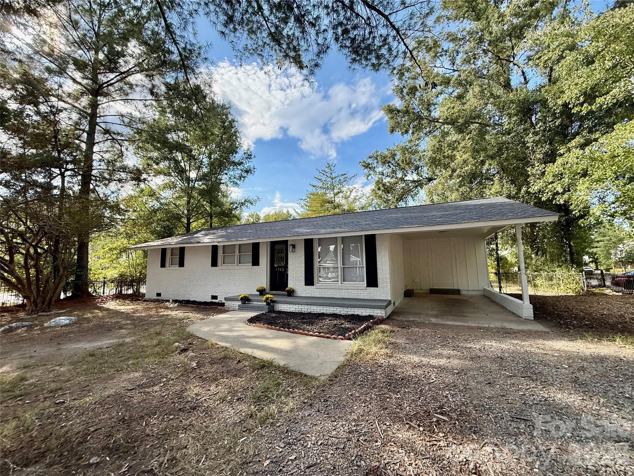 Single Family Residence at 1342 McCullough Street, Rock Hill, photo 3 of 20