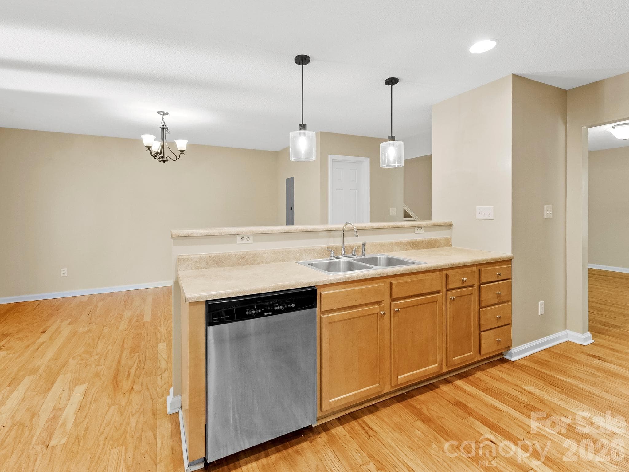 Single Family Residence at 81 Crayton Road, Asheville, photo 17 of 41