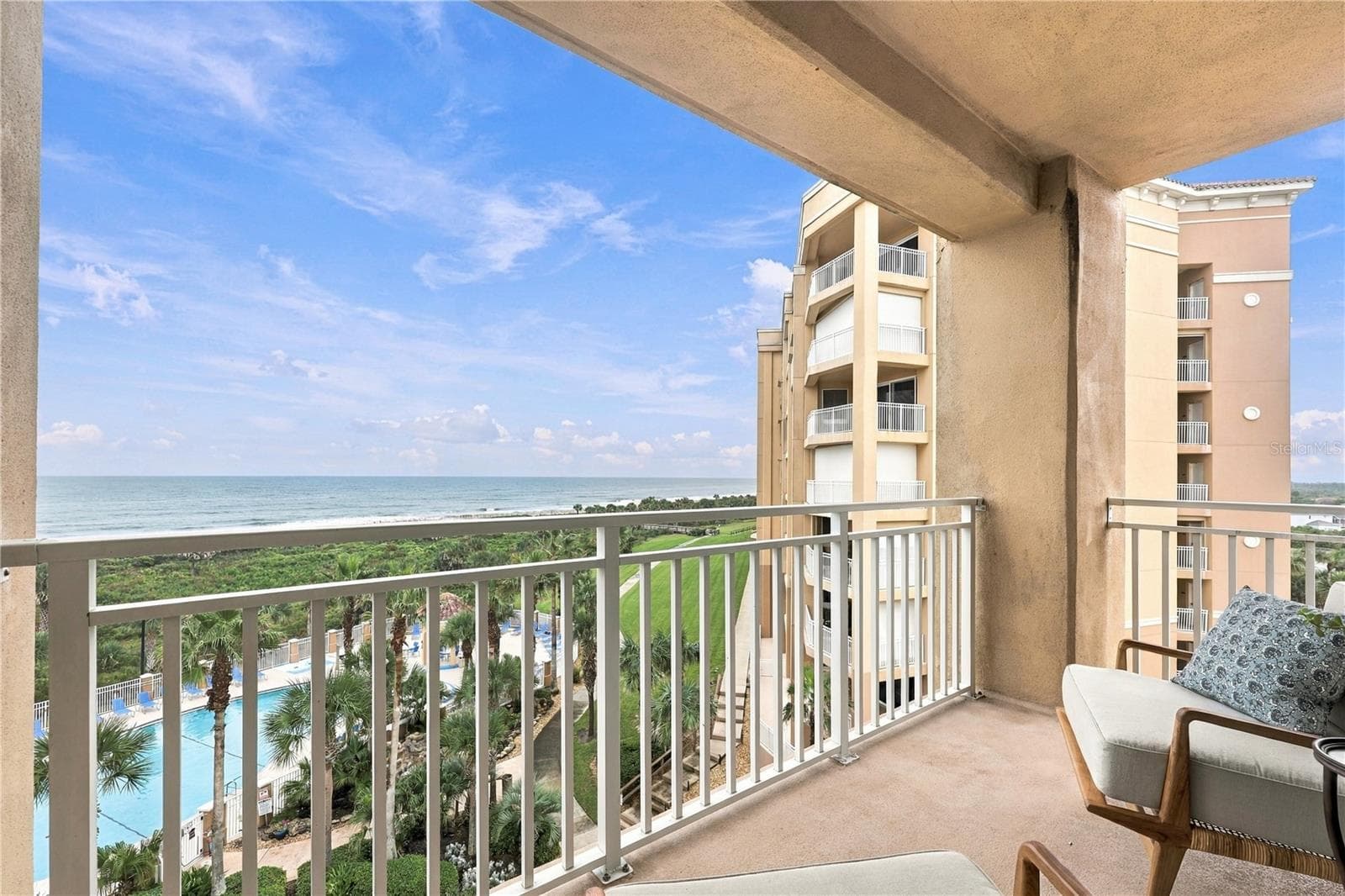Ocean Front Blacony & Pool - 80 SURFVIEW DR #524, PALM COAST