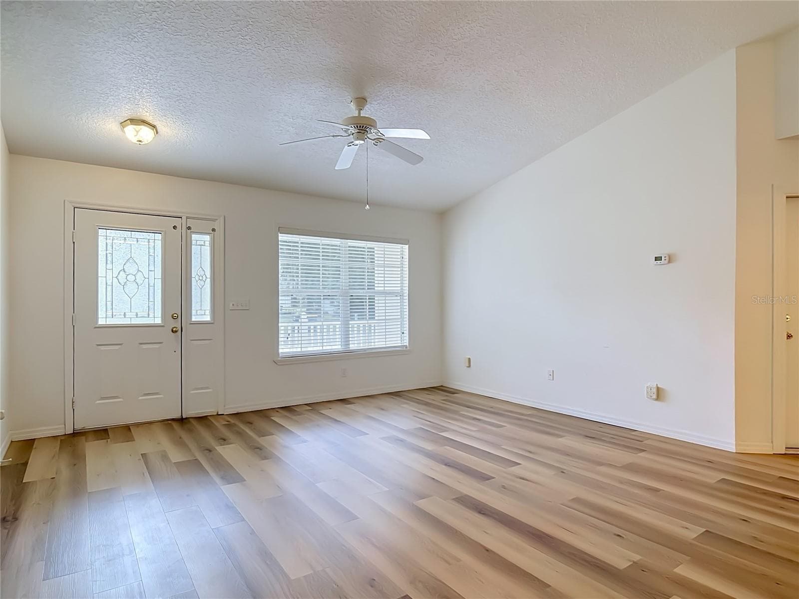 Single Family Residence at 411 COLLINS CT, ORANGE CITY, photo 4 of 34