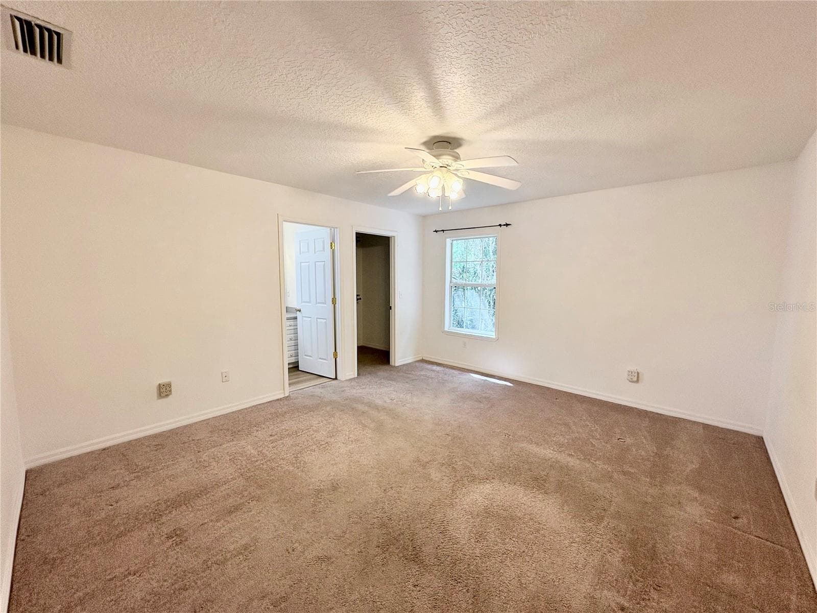 Primary Bedroom - 411 COLLINS CT, ORANGE CITY