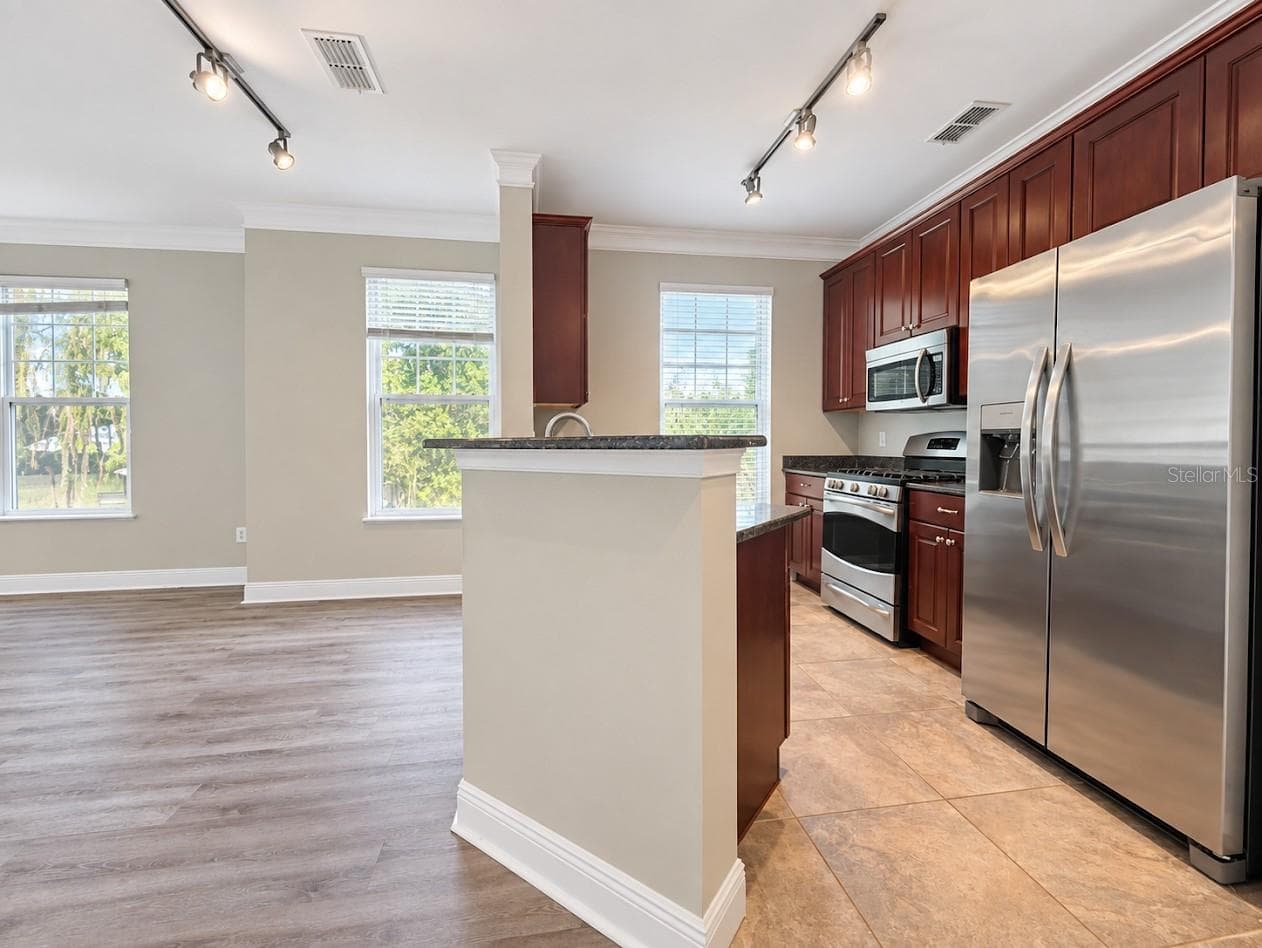 Apartment at 154 TUSKAWILLA ROAD #1-224, WINTER SPRINGS, photo 5 of 29
