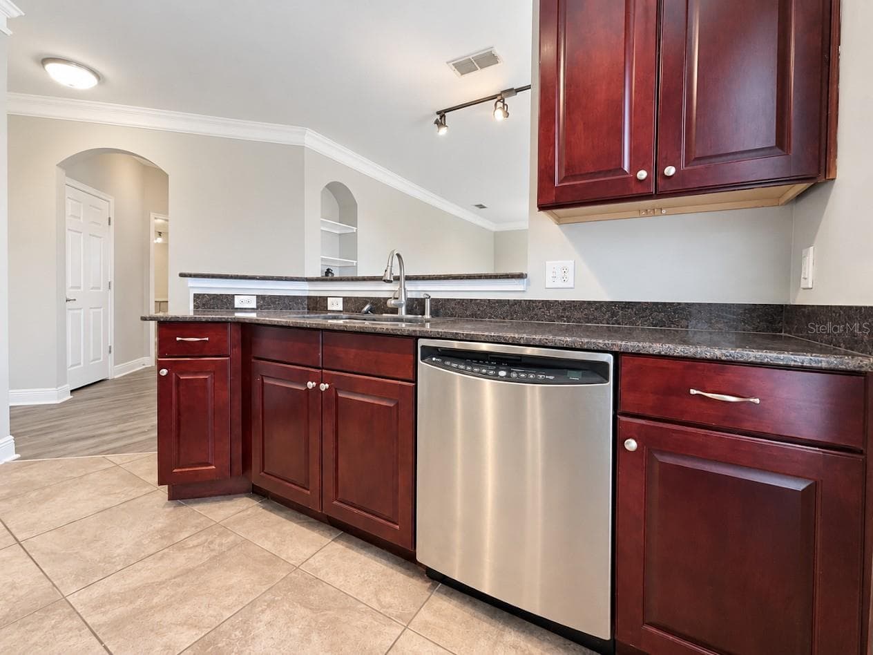 Apartment at 154 TUSKAWILLA ROAD #1-224, WINTER SPRINGS, photo 8 of 29