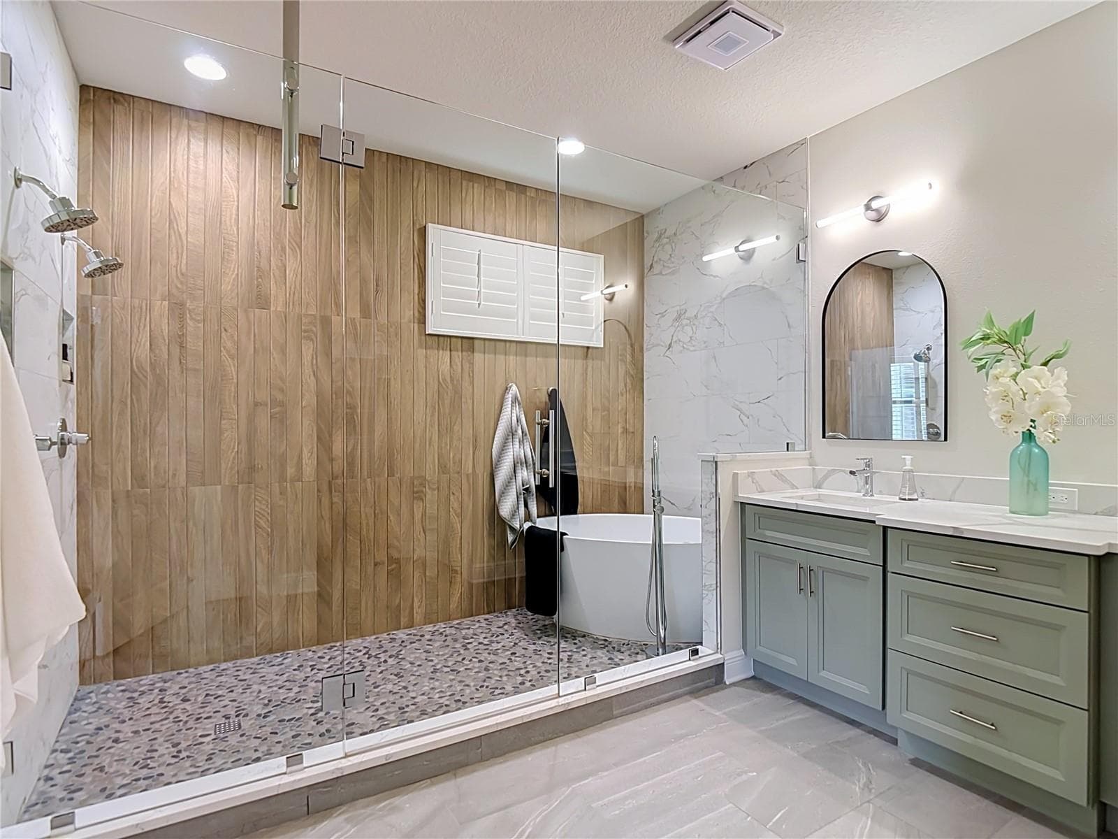 Single Family Residence at 3117 MAJESTIC VIEW DR, LUTZ, photo 50 of 71