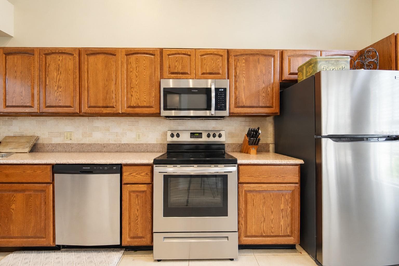 kitchen-appliances - 136 JUNIPER WAY, TAVARES