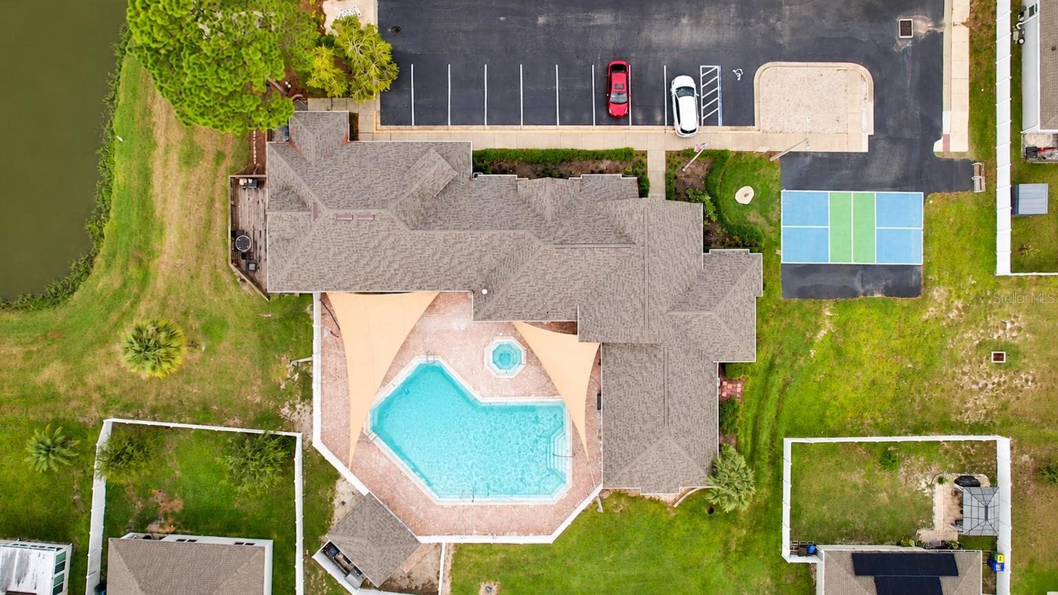 amenities-overhead-pool - 136 JUNIPER WAY, TAVARES