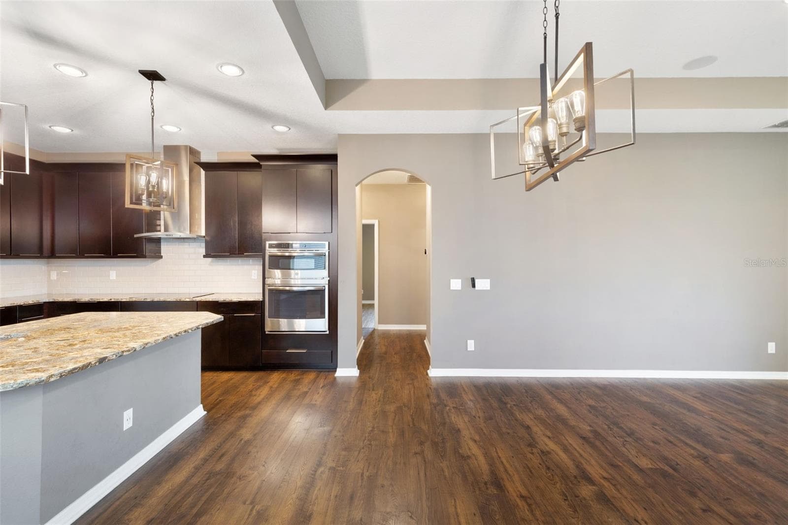 Single Family Residence at 10438 ARBOR GROVES PL, RIVERVIEW, photo 15 of 60