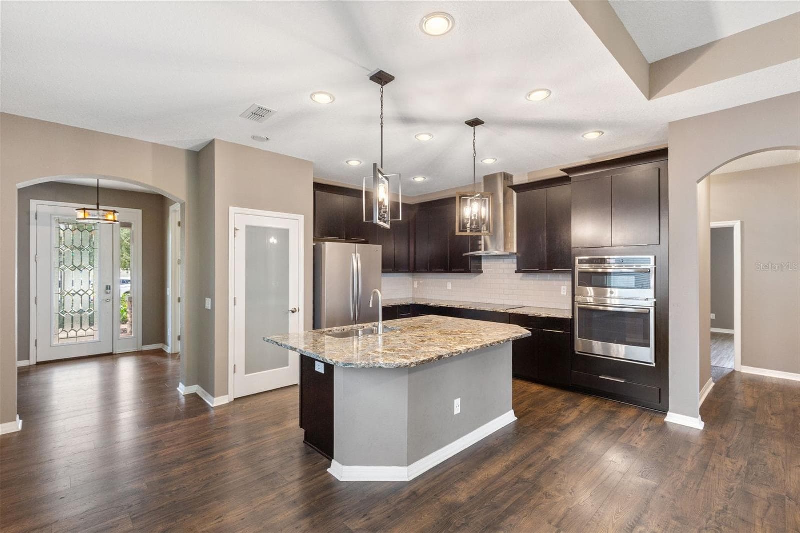 Single Family Residence at 10438 ARBOR GROVES PL, RIVERVIEW, photo 16 of 60