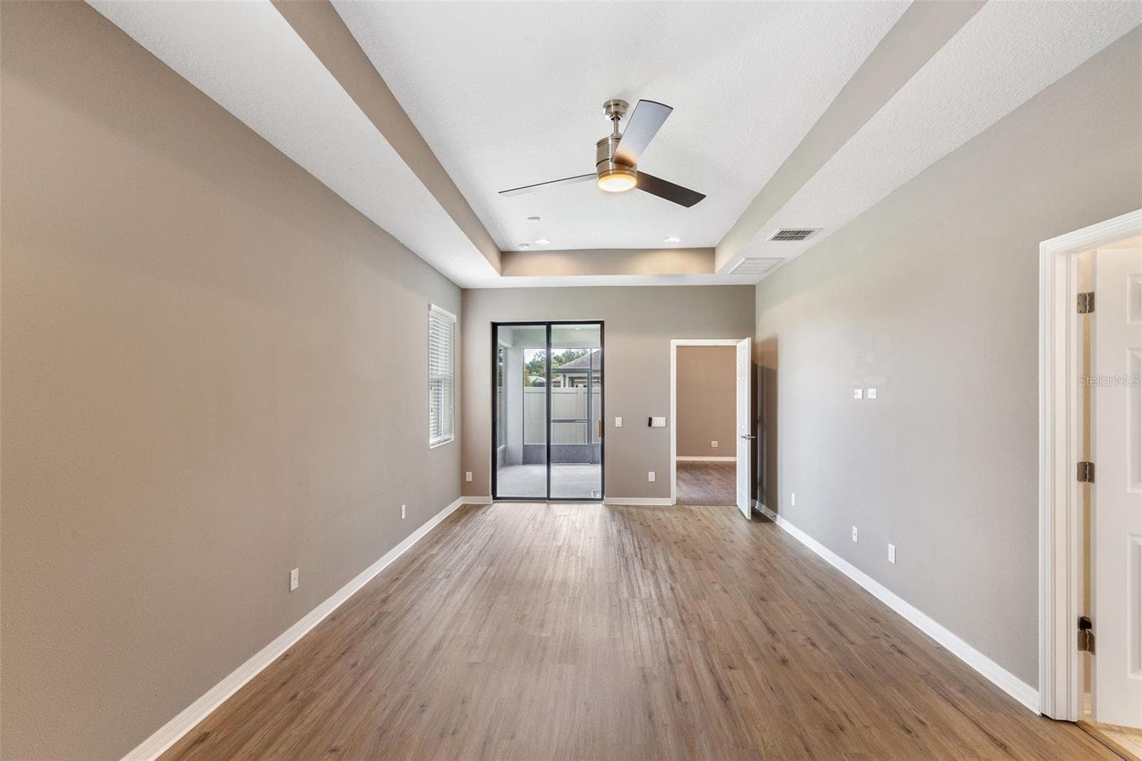 Single Family Residence at 10438 ARBOR GROVES PL, RIVERVIEW, photo 25 of 60