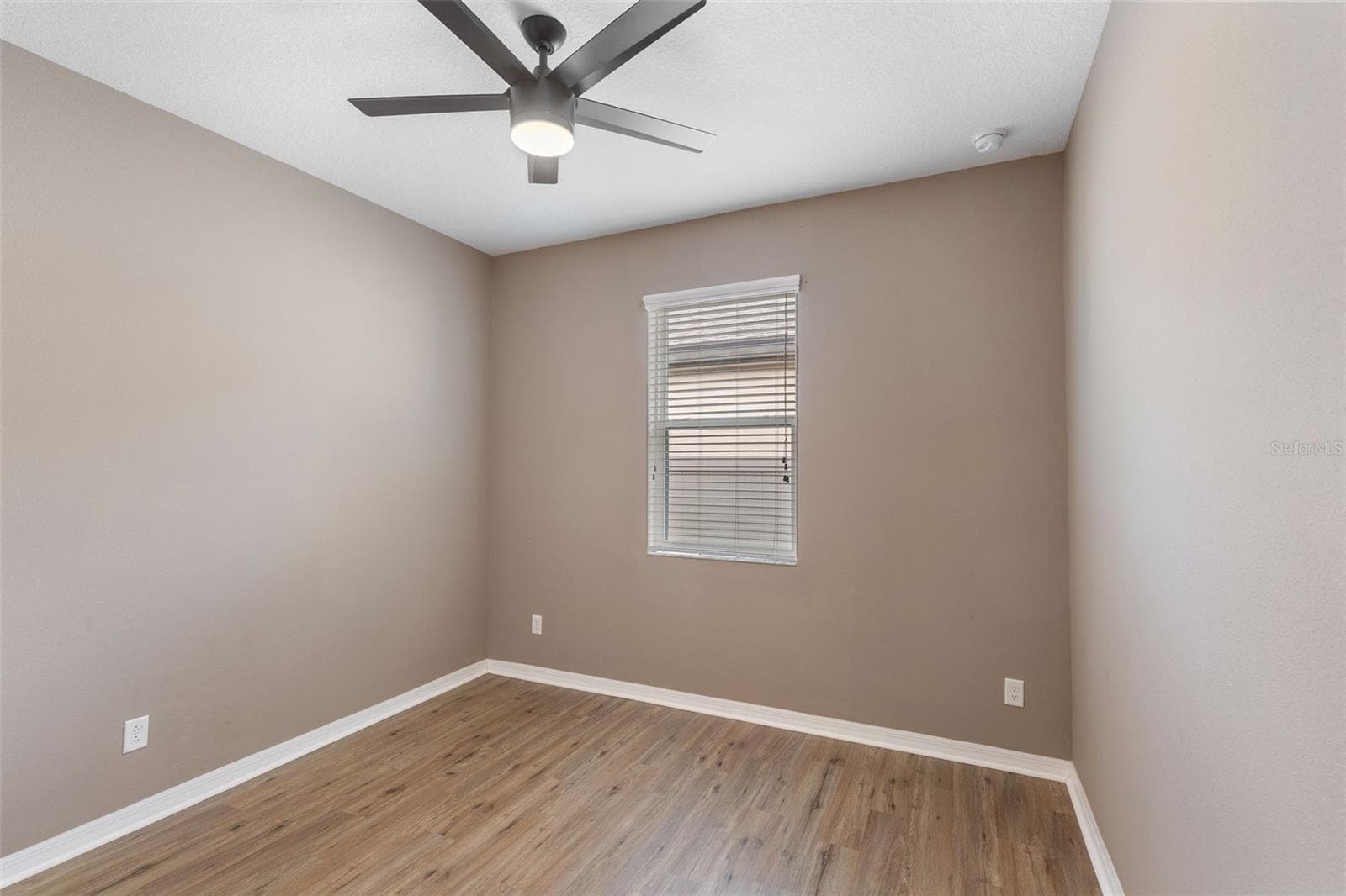 Single Family Residence at 10438 ARBOR GROVES PL, RIVERVIEW, photo 37 of 60