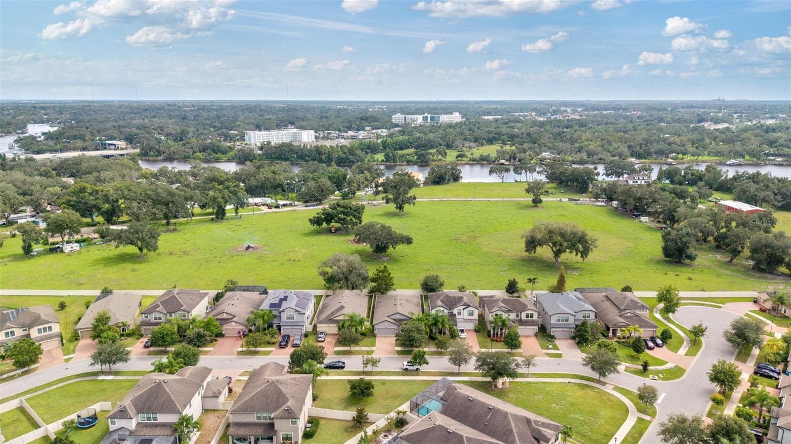 Single Family Residence at 10438 ARBOR GROVES PL, RIVERVIEW, photo 51 of 60
