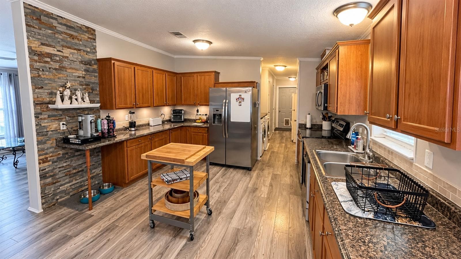 Manufactured Home at 12831 HAWK HILL DR, THONOTOSASSA, photo 5 of 32