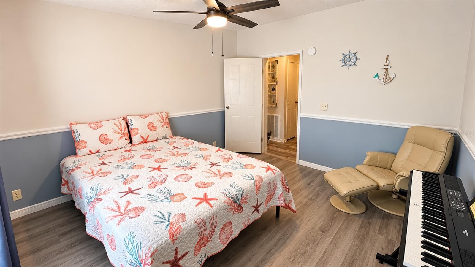 Manufactured Home at 12831 HAWK HILL DR, THONOTOSASSA, photo 17 of 32