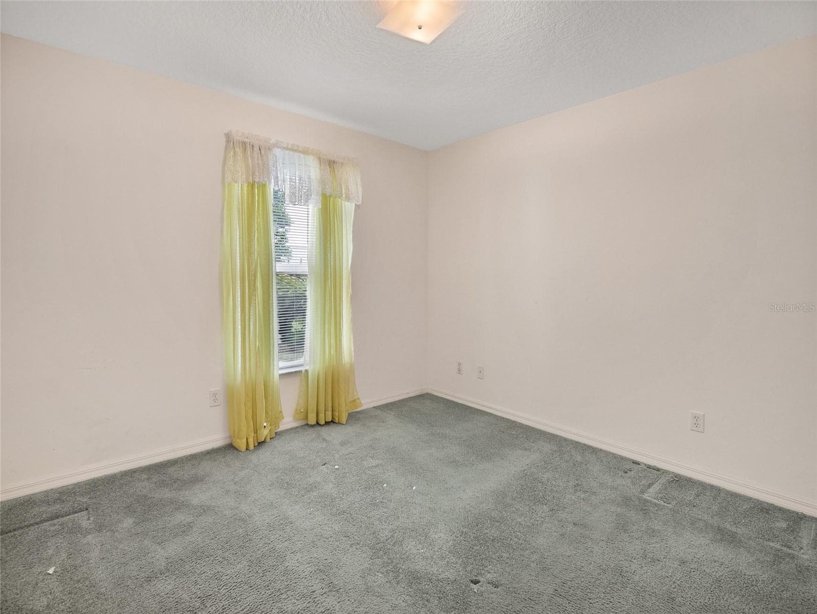Guest Bedroom - 5045 NW 32ND PL, OCALA