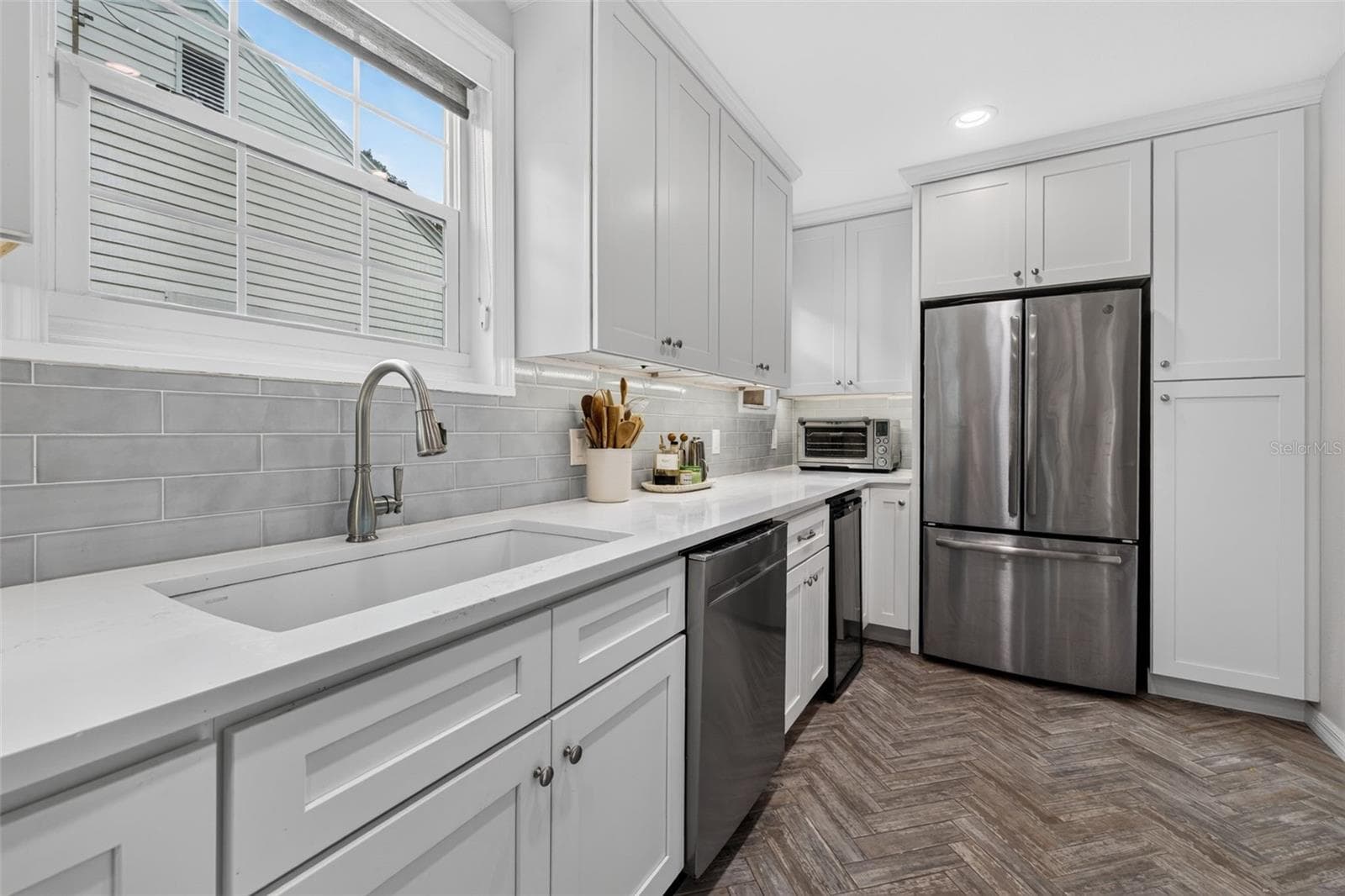 Single Family Residence at 118 26TH AVE N, ST PETERSBURG, photo 20 of 63