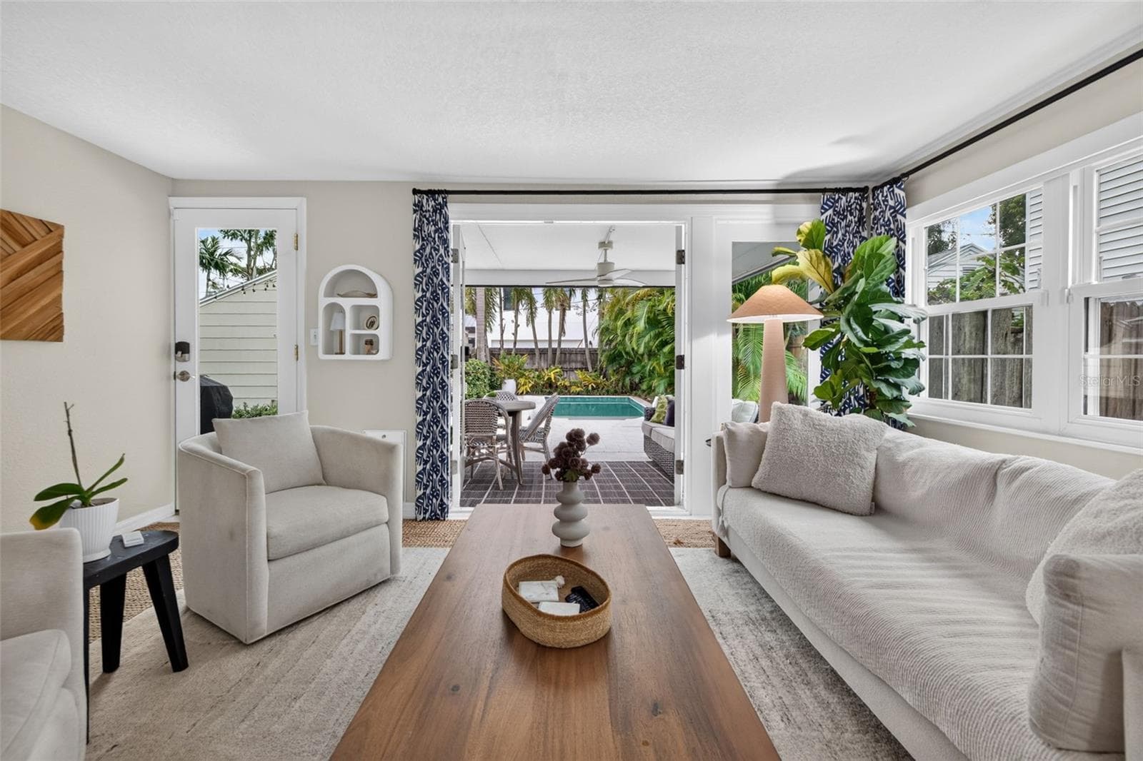 Family Room - 118 26TH AVE N, ST PETERSBURG