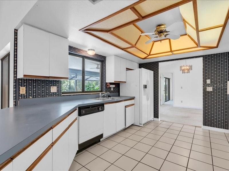 Single Family Residence at 11211 PINE FOREST DR, NEW PORT RICHEY, photo 17 of 47