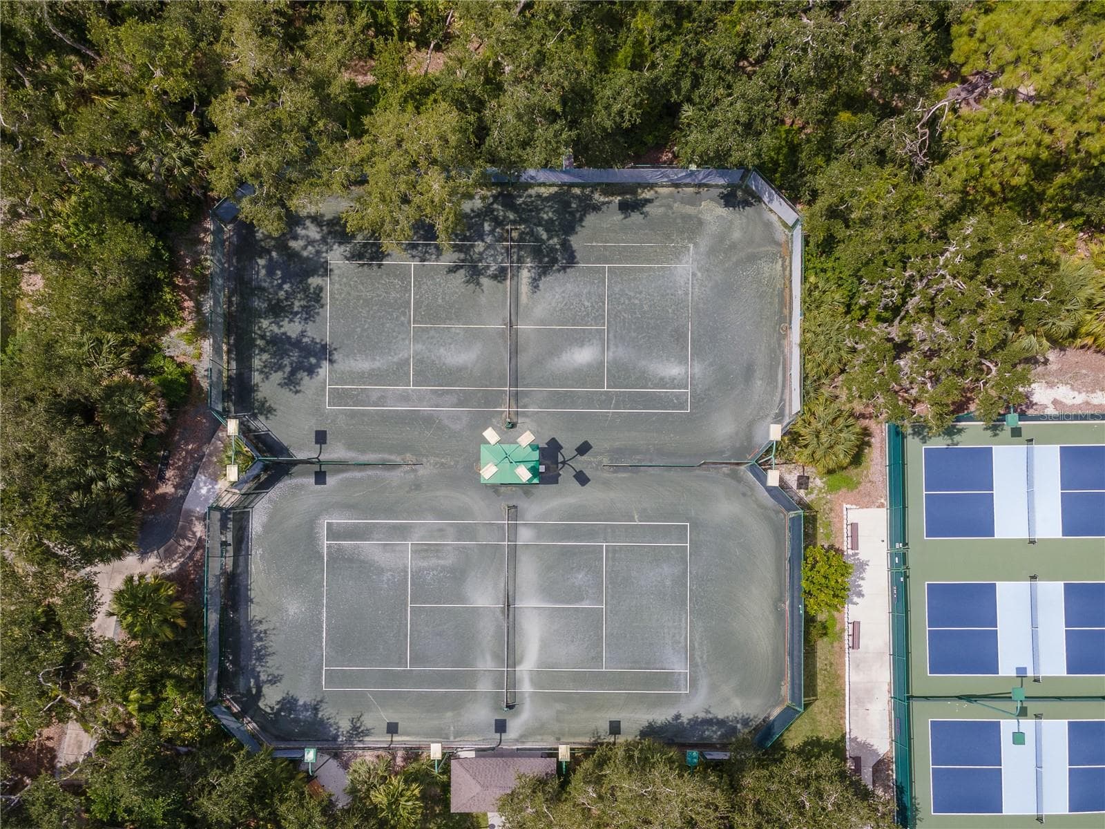MCA Tennis - 3123 SANDLEHEATH #4, SARASOTA