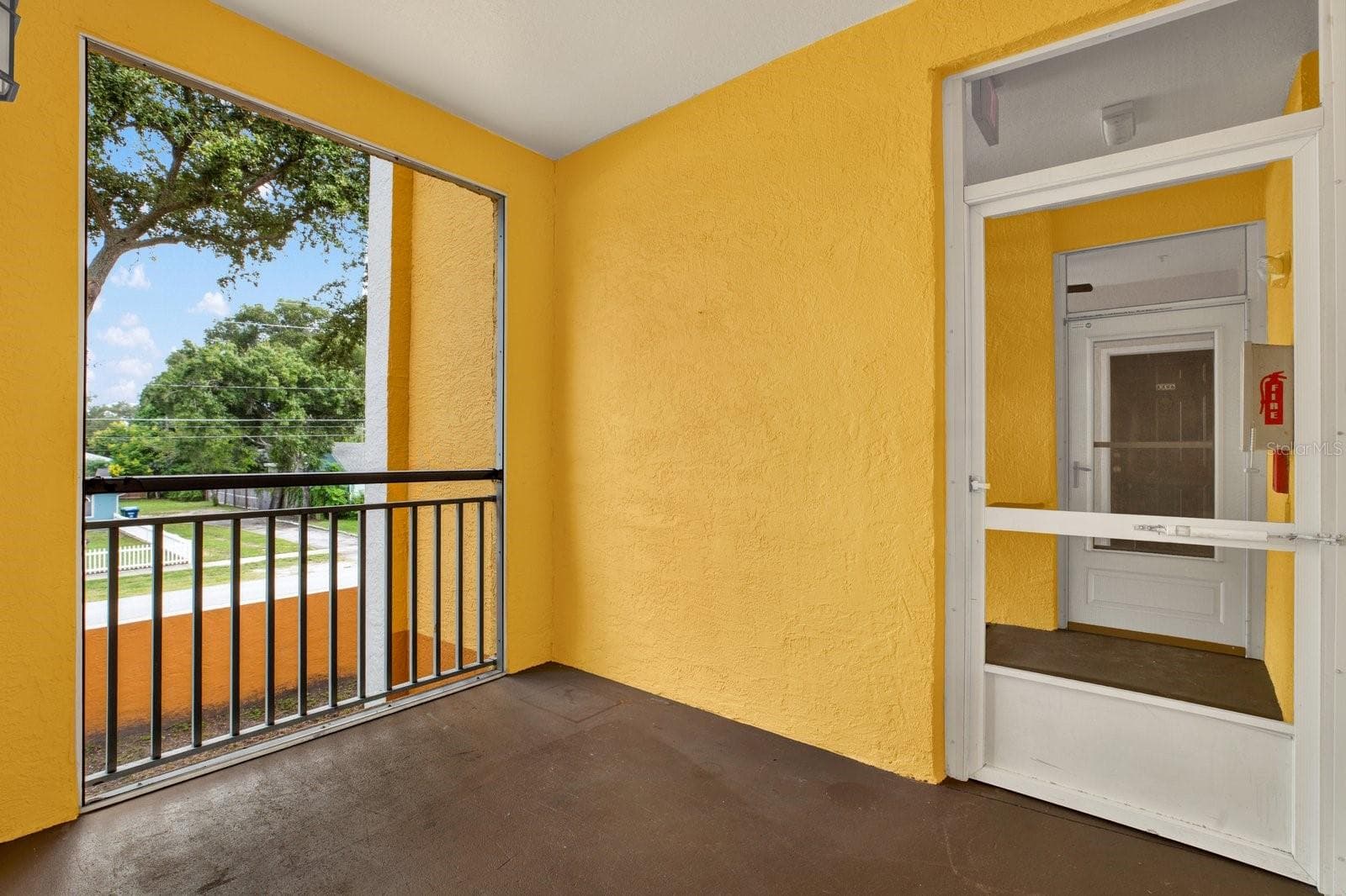 Screened Porch - 10764 70TH AVE #2208, SEMINOLE