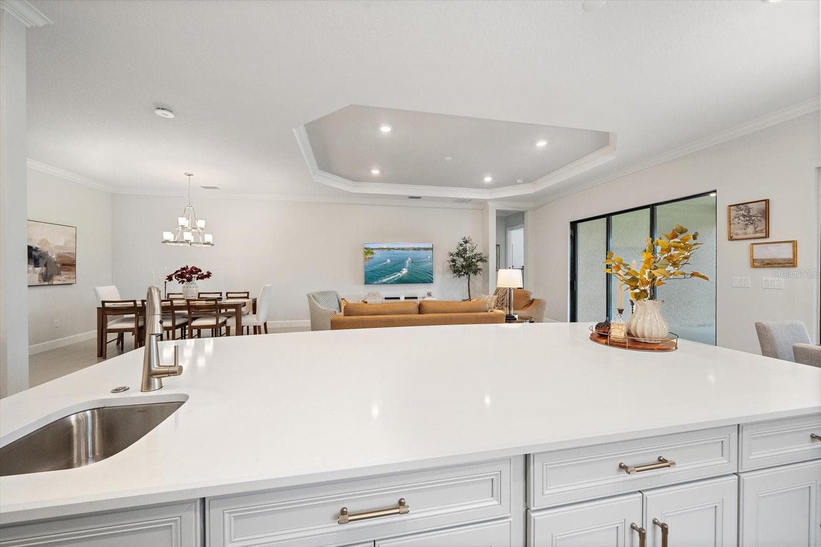 Gourmet Kitchen - 10128 MORNING MIST LN, SARASOTA