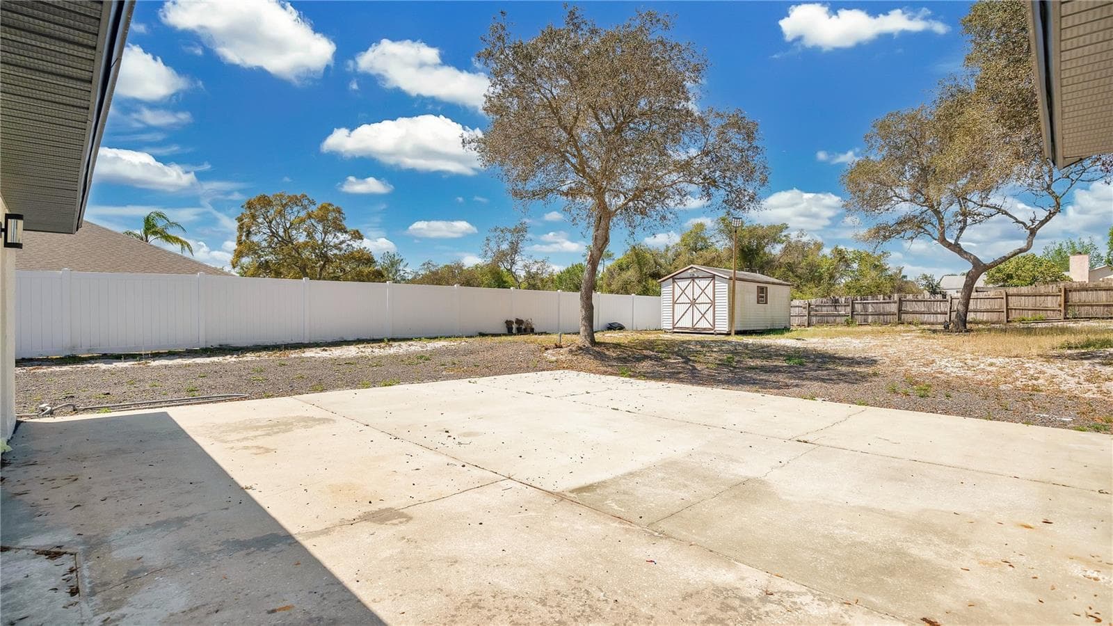 Back yard - 2685 GROVELAND AVE, DELTONA