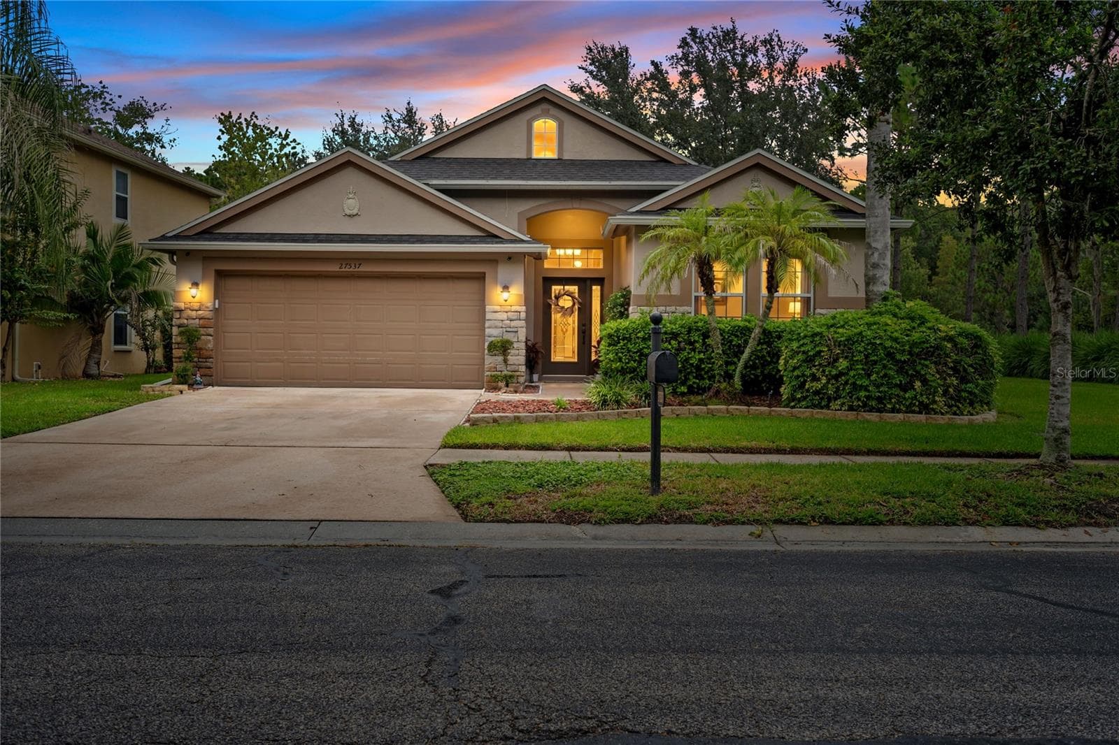 Single Family Residence at 27537 EDENFIELD DR, WESLEY CHAPEL, photo 2 of 42