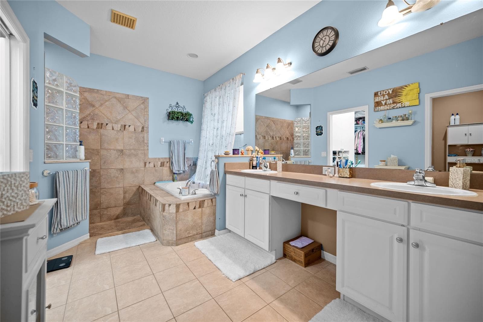 Single Family Residence at 27537 EDENFIELD DR, WESLEY CHAPEL, photo 21 of 42