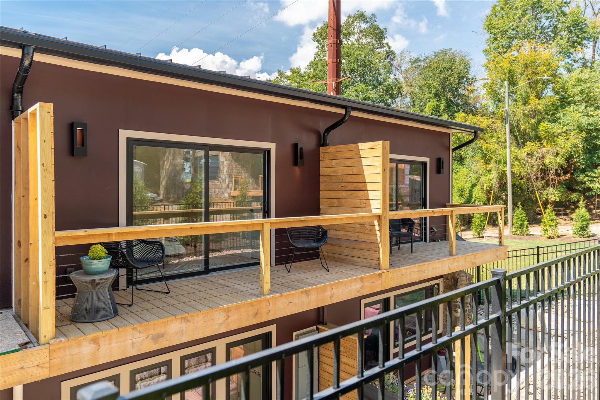 6 Roberts Street is the second unit at The Treadway. - 6 Roberts Street, Asheville