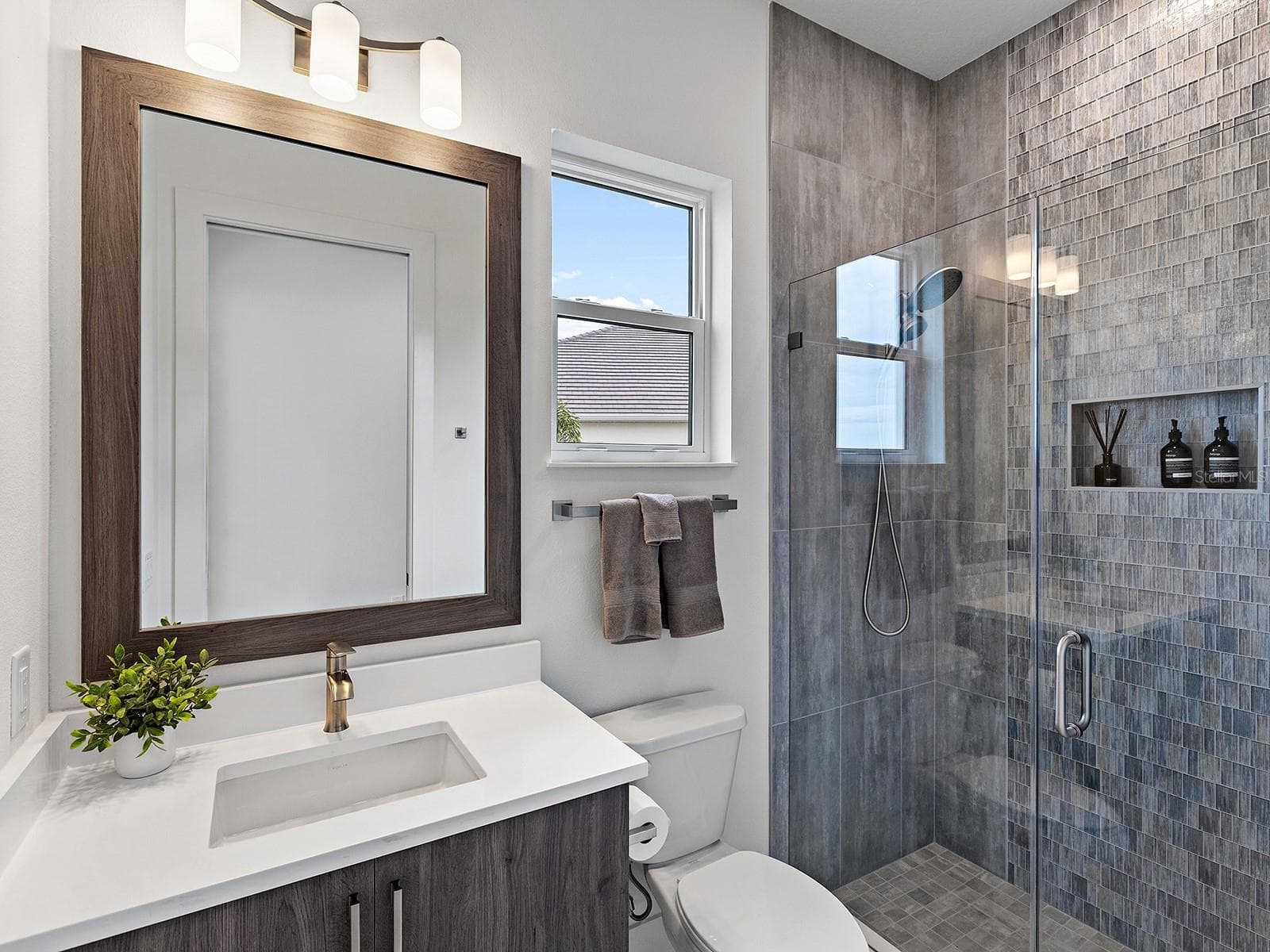 Full Pool Bathroom - 1320 IVORY TUSK CIR, SARASOTA