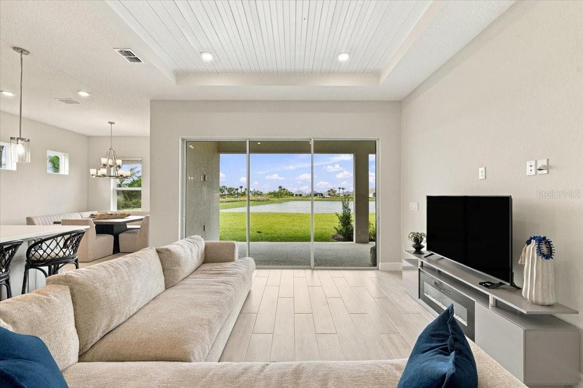 Look at that view! - 13705 IONA AVE, PALMETTO