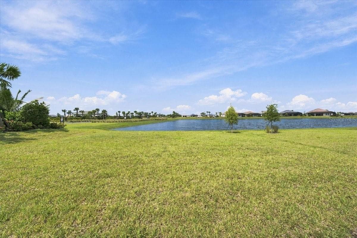 Single Family Residence at 13705 IONA AVE, PALMETTO, photo 42 of 45