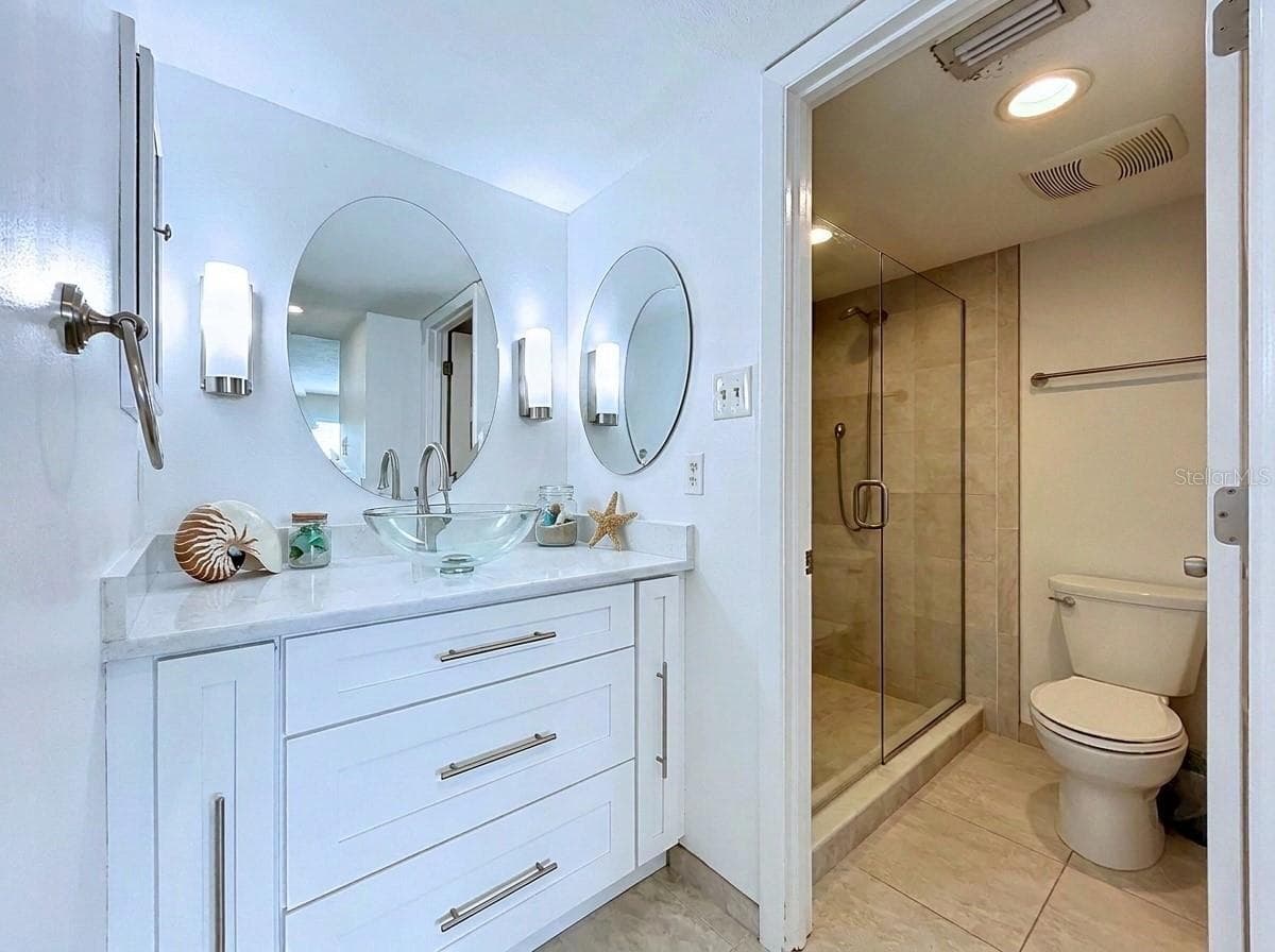 Master bathroom - 1805 MARINER DR #55, TARPON SPRINGS
