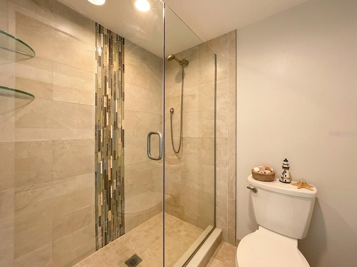 Master bathroom - 1805 MARINER DR #55, TARPON SPRINGS