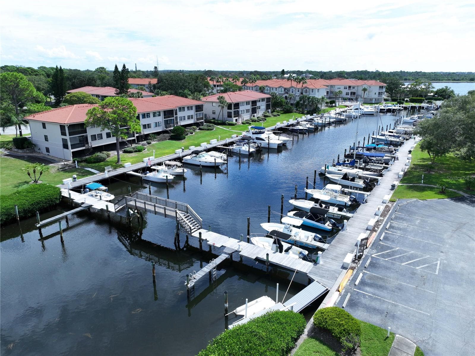 Condominium at 1805 MARINER DR #55, TARPON SPRINGS, photo 49 of 53