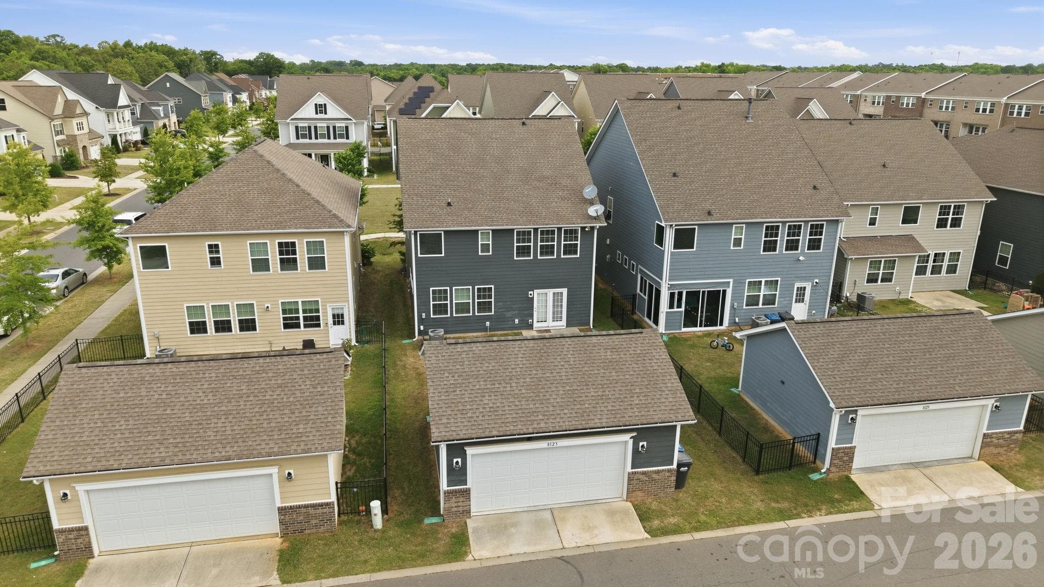 Single Family Residence at 8123 Cornhill Avenue, Charlotte, photo 36 of 37