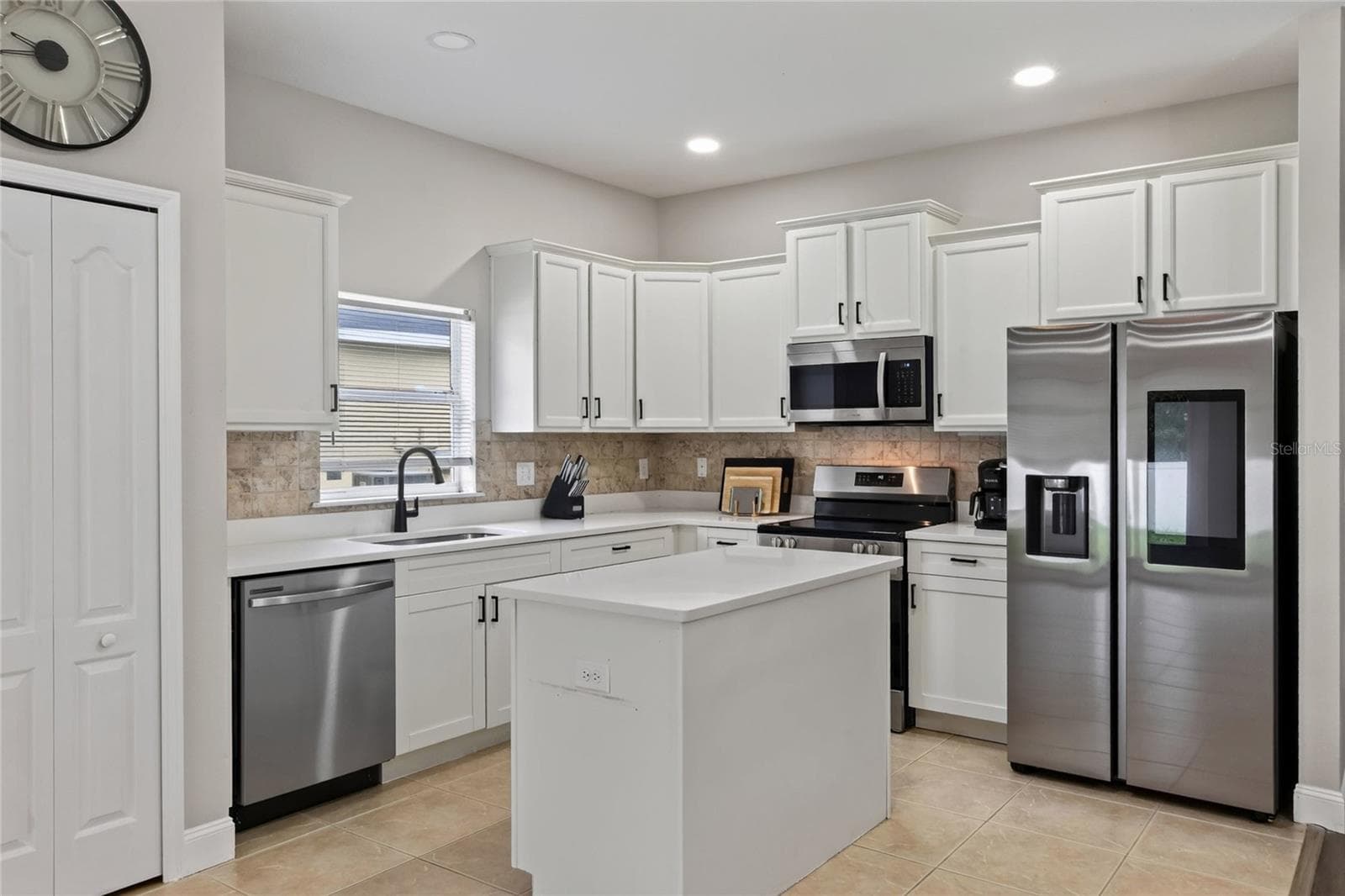Kitchen - 2729 WALDEN WOODS DR, PLANT CITY