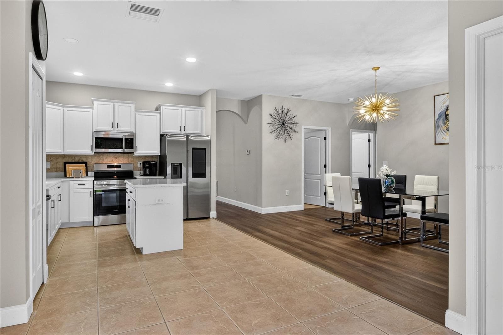 Kitchen/dinning different view - 2729 WALDEN WOODS DR, PLANT CITY