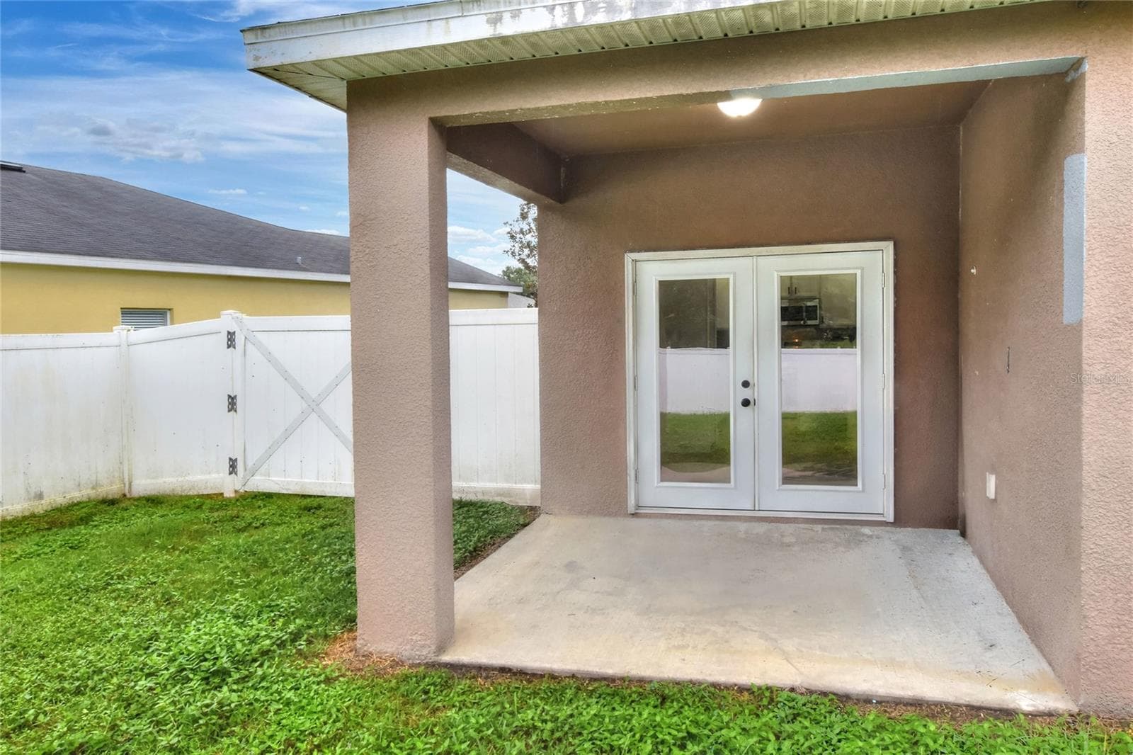 Back Porch - 2729 WALDEN WOODS DR, PLANT CITY