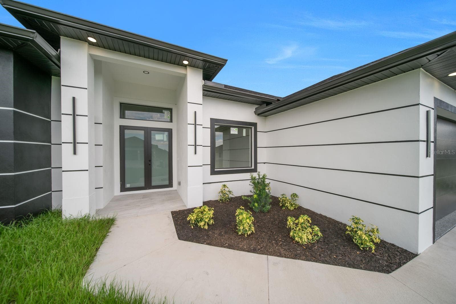 Single Family Residence at 3621 5TH ST SW, LEHIGH ACRES, photo 4 of 44