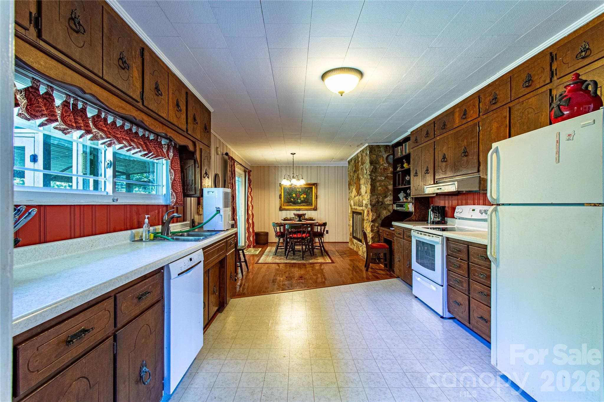 kitchen - 2586 Kim Miller Road, Lake Toxaway